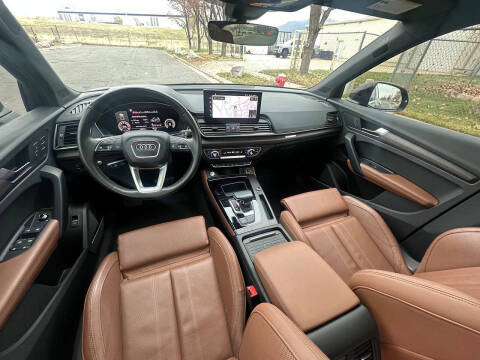 2021 Audi Q5 quattro Prestige 45 TFSI