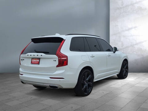 2020 Volvo XC90 T5 Momentum