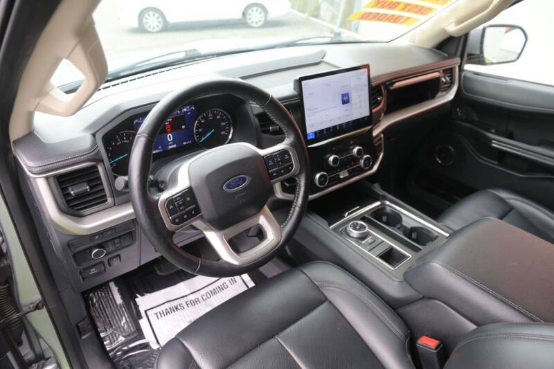 2024 Ford Expedition XLT