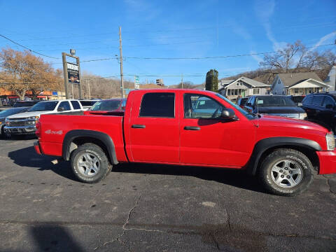 2007 Dodge Dakota for sale at RIVERSIDE AUTO SALES in Sioux City IA