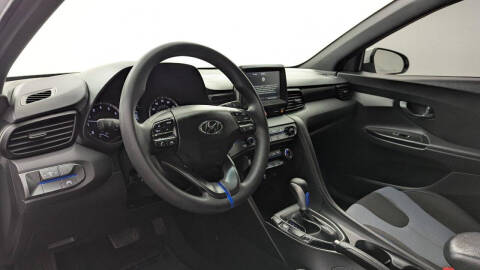 2019 Hyundai Veloster