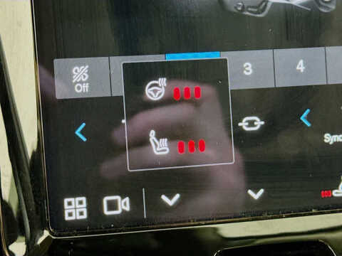 2024 Volvo XC60 B5 Core Dark Theme