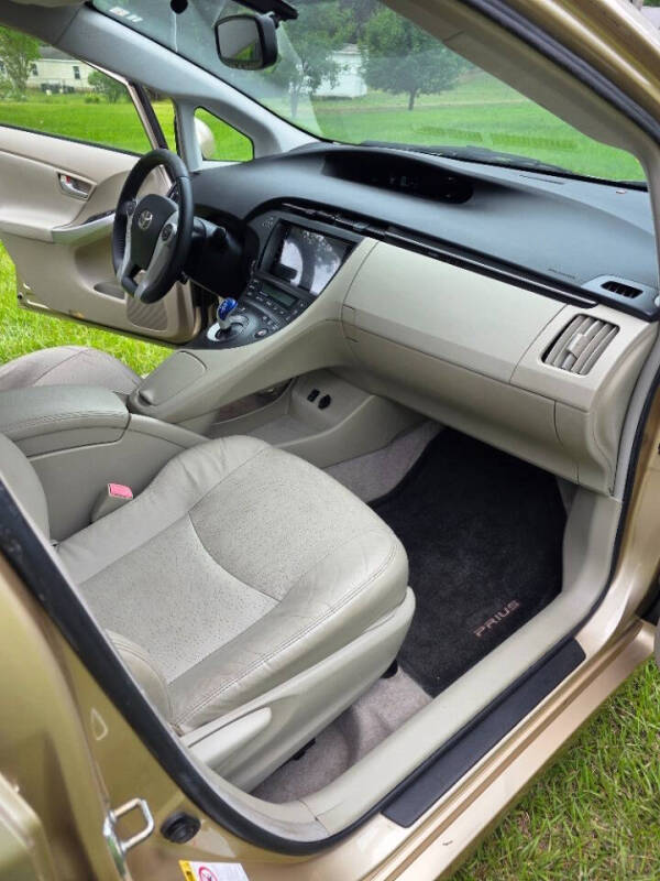 2010 Toyota Prius II