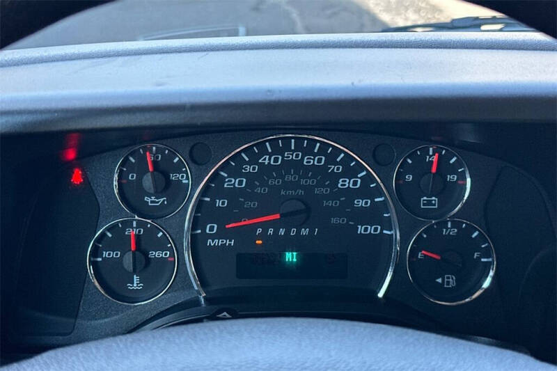 2024 Chevrolet Express LT 3500