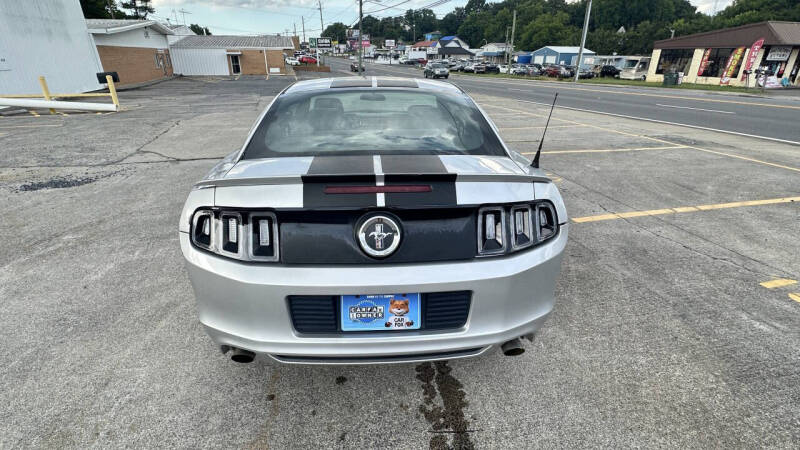 2014 Ford Mustang V6
