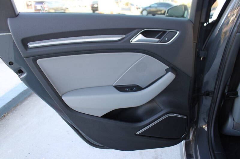 2017 Audi A3 Sportback e-tron 1.4T Premium Plus