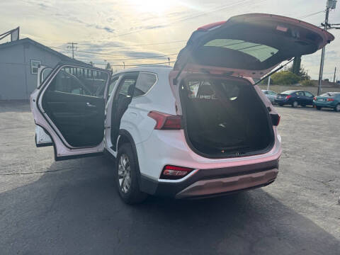 2019 Hyundai Santa Fe SE 2.4L