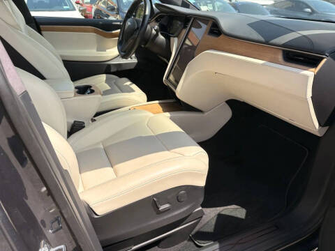 2019 Tesla Model X Long Range