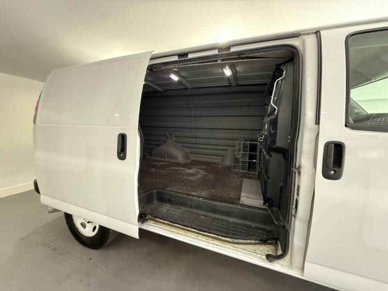 2017 Chevrolet Express 2500