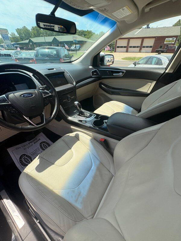 2016 Ford Edge Titanium