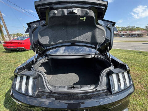 2022 Ford Mustang Mach 1