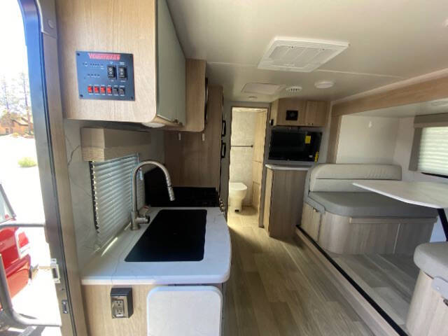 2023 Winnebago MICRO MINNIE 2108DS