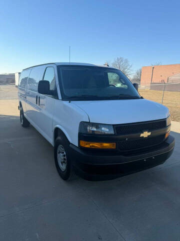2023 Chevrolet Express 2500