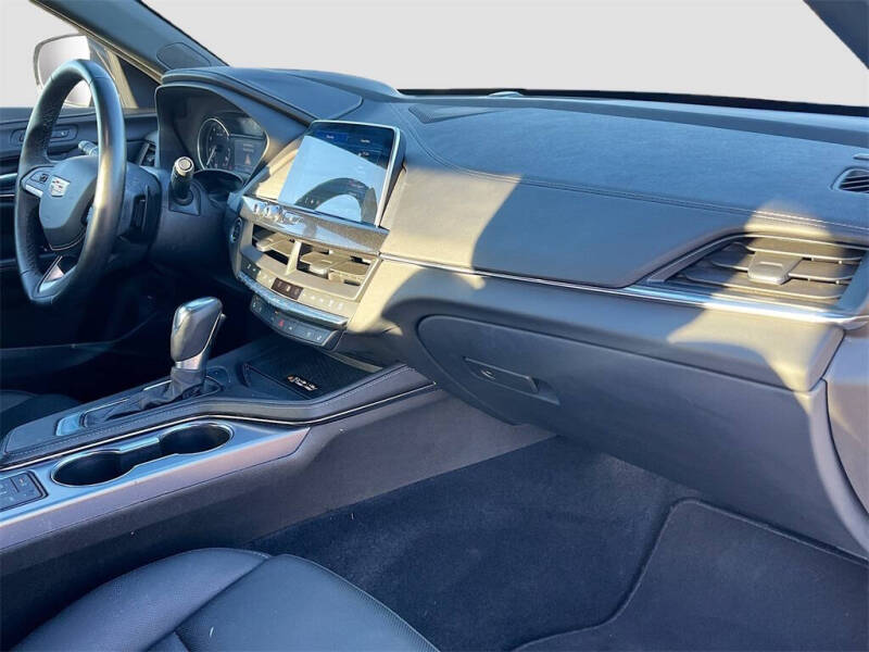 2025 Cadillac CT4 Premium Luxury