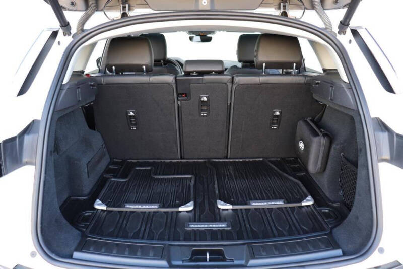 2023 Land Rover Range Rover Evoque P250 SE