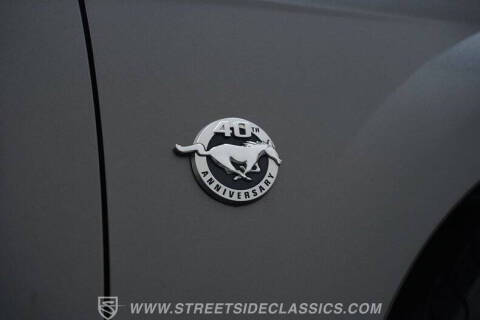 2004 Ford Mustang GT Deluxe