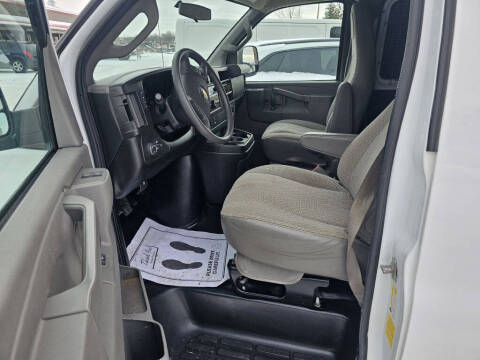 2017 Chevrolet Express 2500