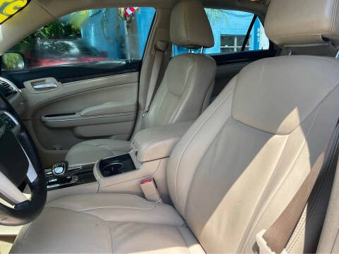2014 Chrysler 300