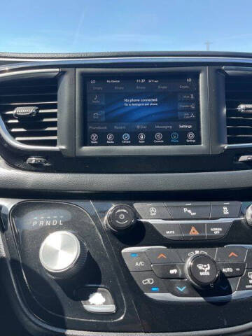 2020 Chrysler Pacifica Touring L