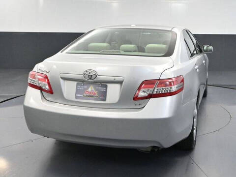 2011 Toyota Camry LE