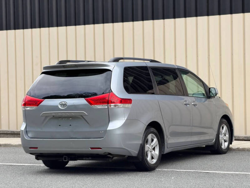 2011 Toyota Sienna