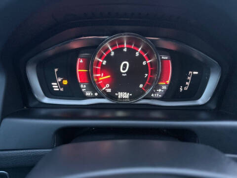 2015 Volvo XC60 T5 Premier