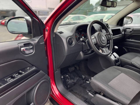 2012 Jeep Compass Sport