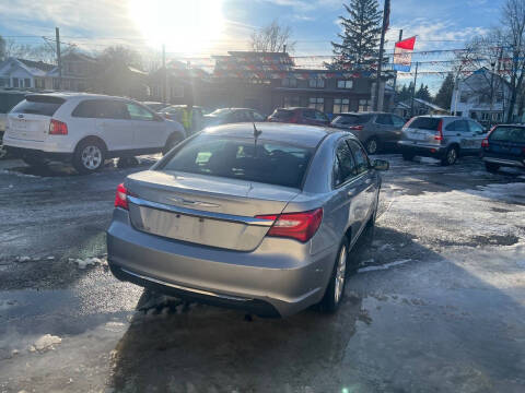 2013 Chrysler 200 LX