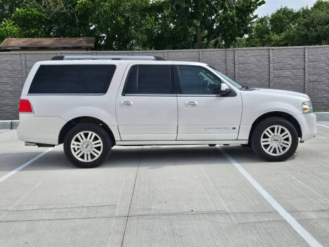 2012 Lincoln Navigator L