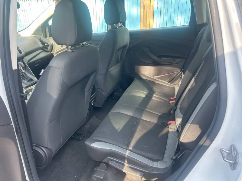 2016 Ford Escape S