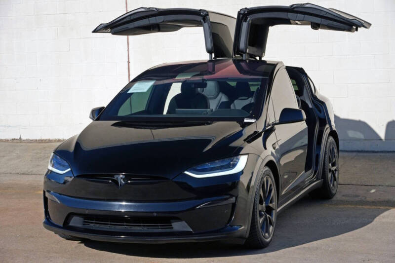 2023 Tesla Model X Standard Range