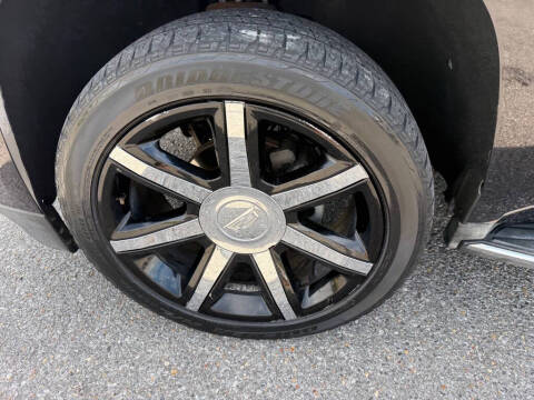 2016 Cadillac Escalade Luxury Collection