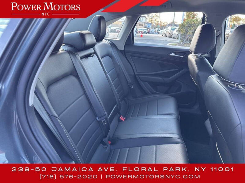 2022 Volkswagen Jetta SE