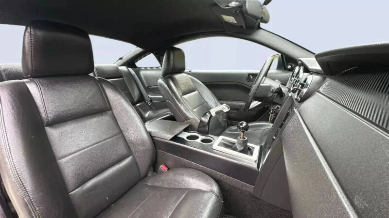 2005 Ford Mustang V6 Premium