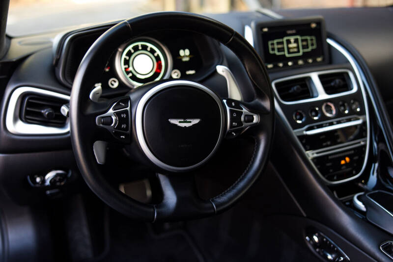 2018 Aston Martin DB11 V12