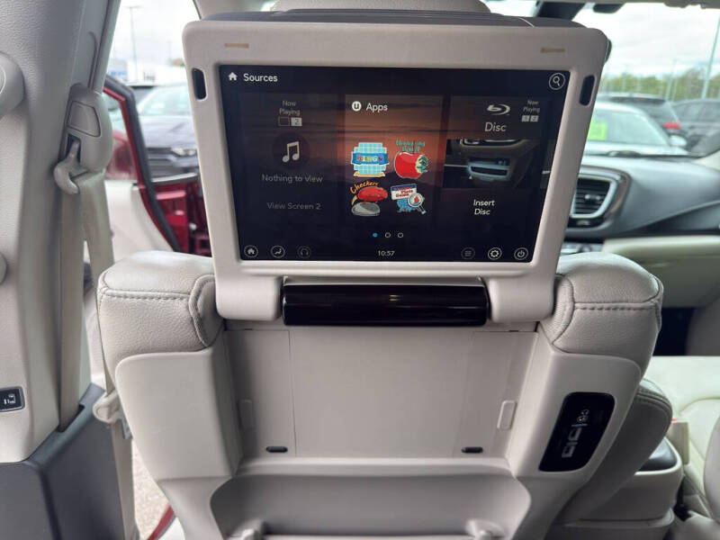 2019 Chrysler Pacifica Touring L Plus