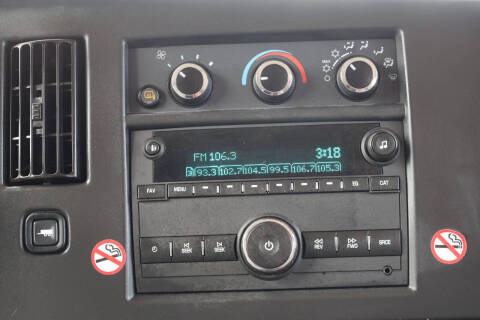 2025 Chevrolet Express LT 3500