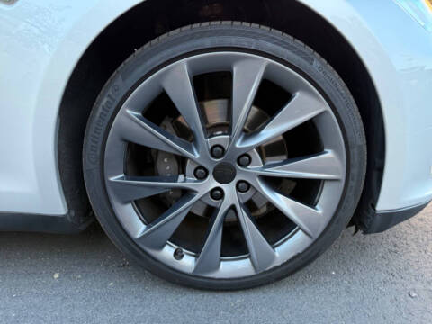 2013 Tesla Model S Performance