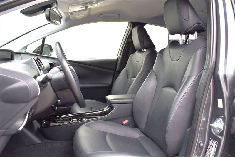 2019 Toyota Prius XLE AWD-e