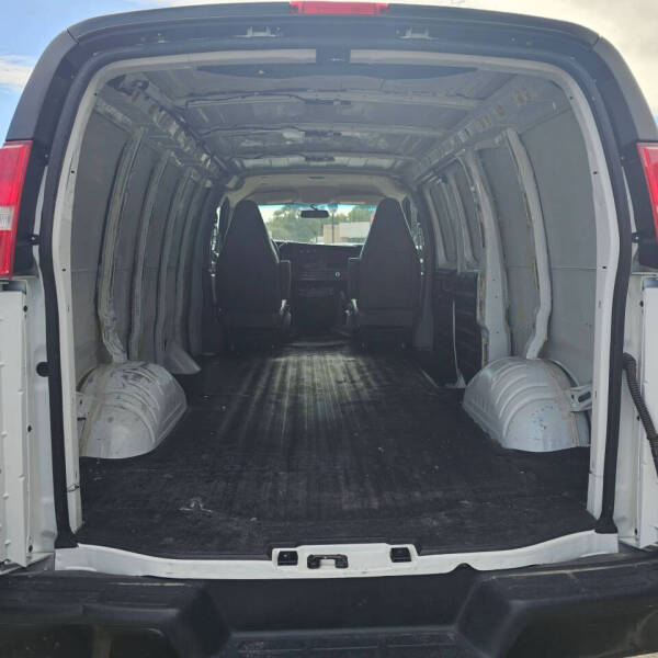 2021 Chevrolet Express 2500