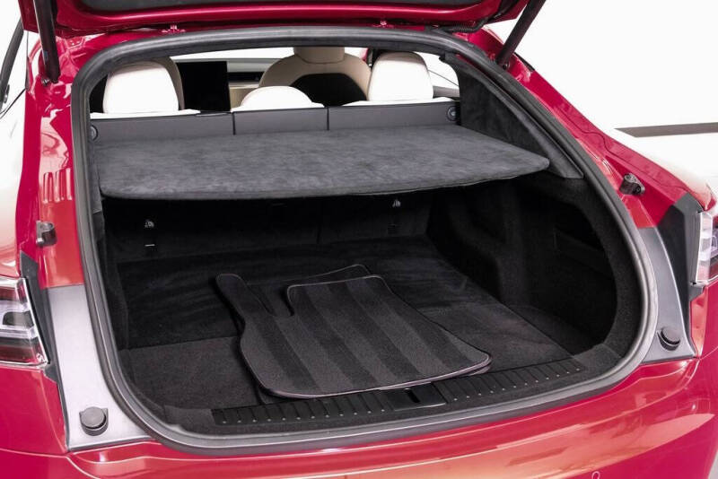 2021 Tesla Model S Plaid