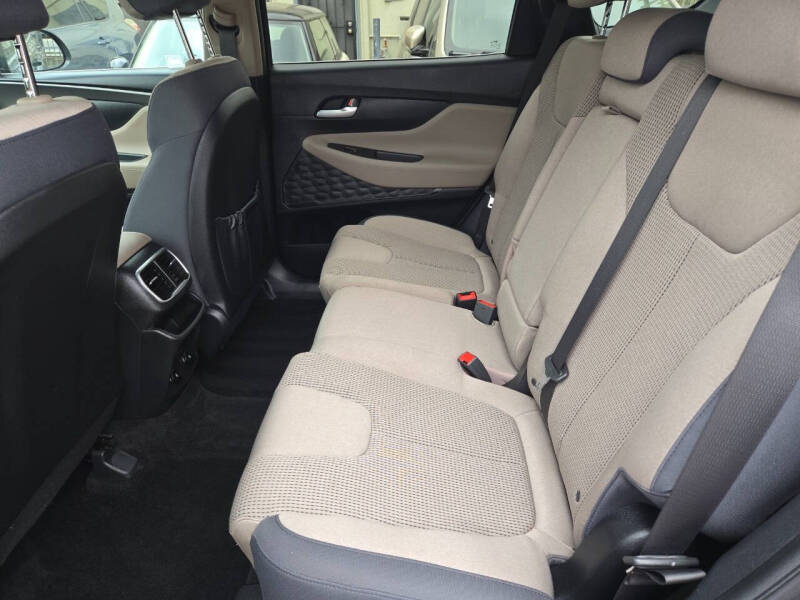 2020 Hyundai Santa Fe SE
