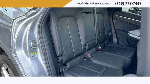 2022 Audi Q3 quattro Premium Plus 40 TFSI