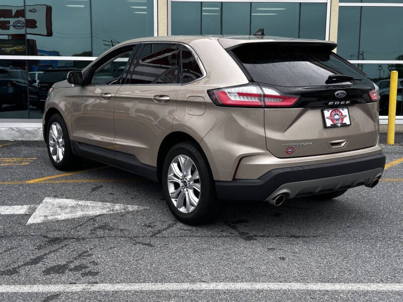 2021 Ford Edge Titanium