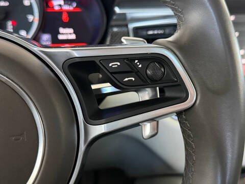 2018 Porsche Macan Turbo