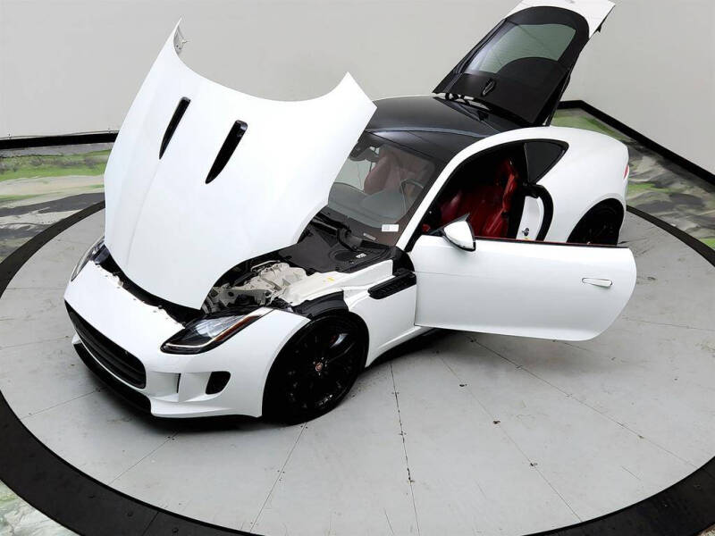 2015 Jaguar F-TYPE R