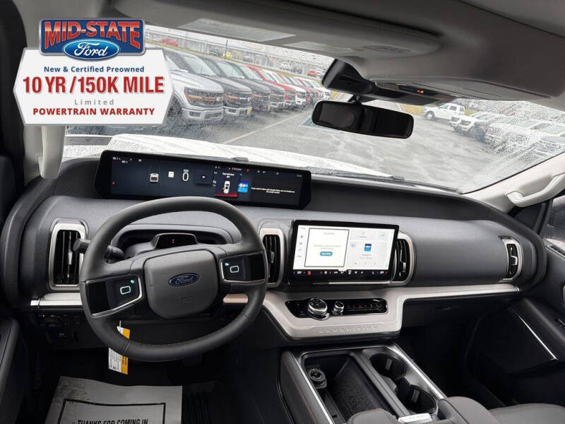 2025 Ford Expedition Active