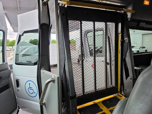 2009 Ford E-Series E-350 SD