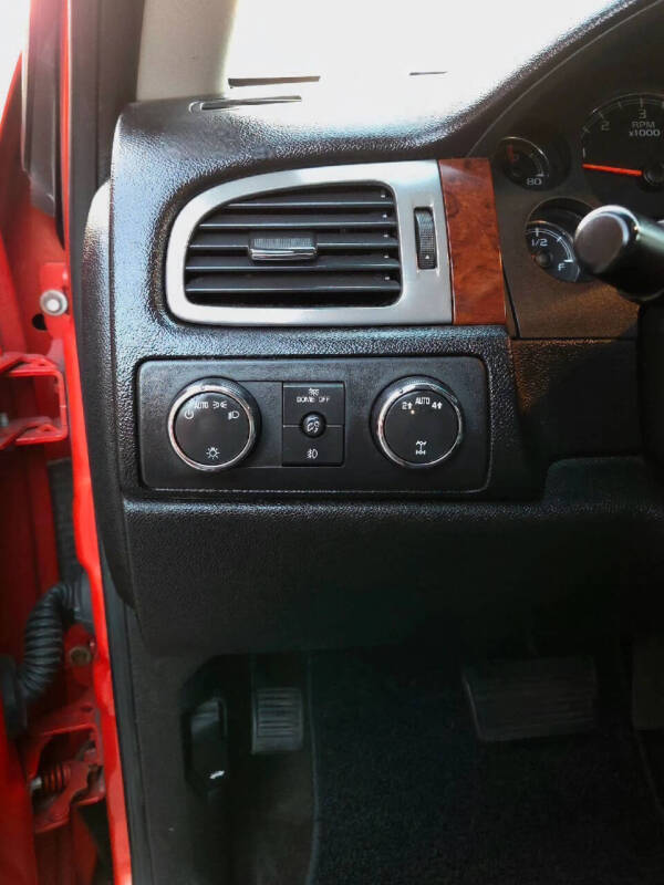 2011 Chevrolet Avalanche LT