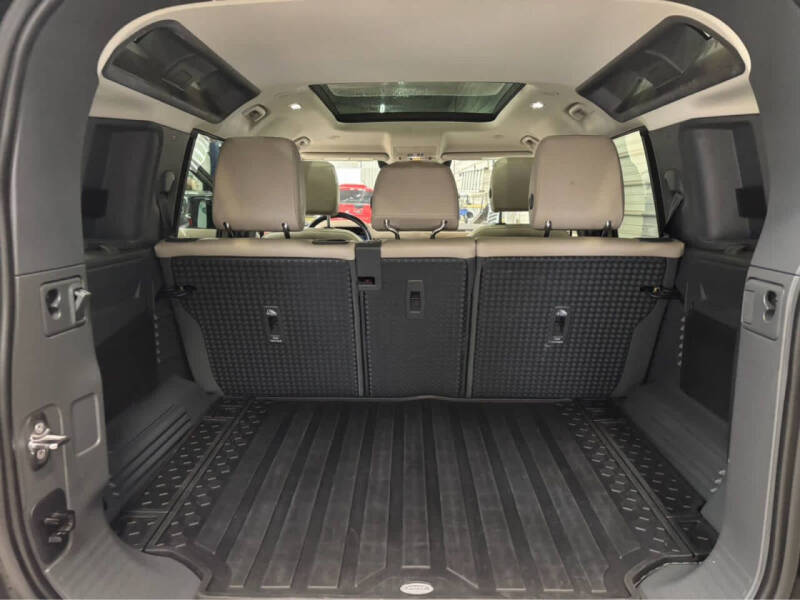 2022 Land Rover Defender 110 S